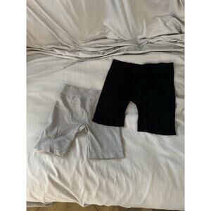 Set of 2 Seamless Ribbed Biker Shorts - Black & Heather Grey - Size Small